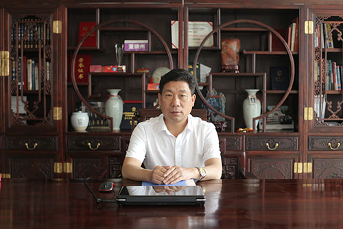 庄闲和游戏木业董事长